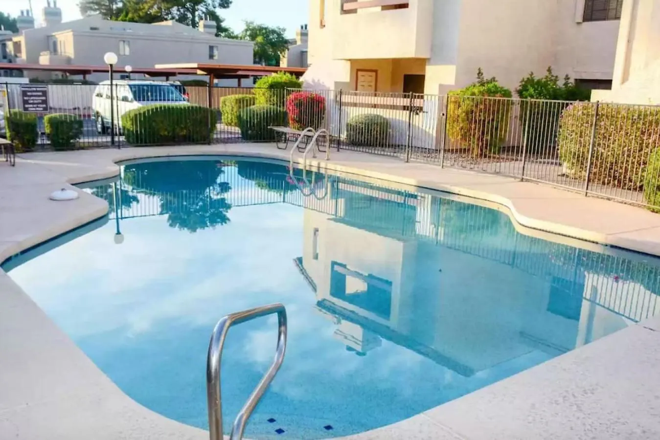 Old Town Southwest Style 2Br Condo With Pool And Hot Tub Скоттсдейл